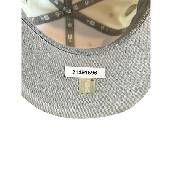 Golden State Warriors New Era 2022 NBA Champions Locker Room Snapback Hat Cap - Picture 6 of 9